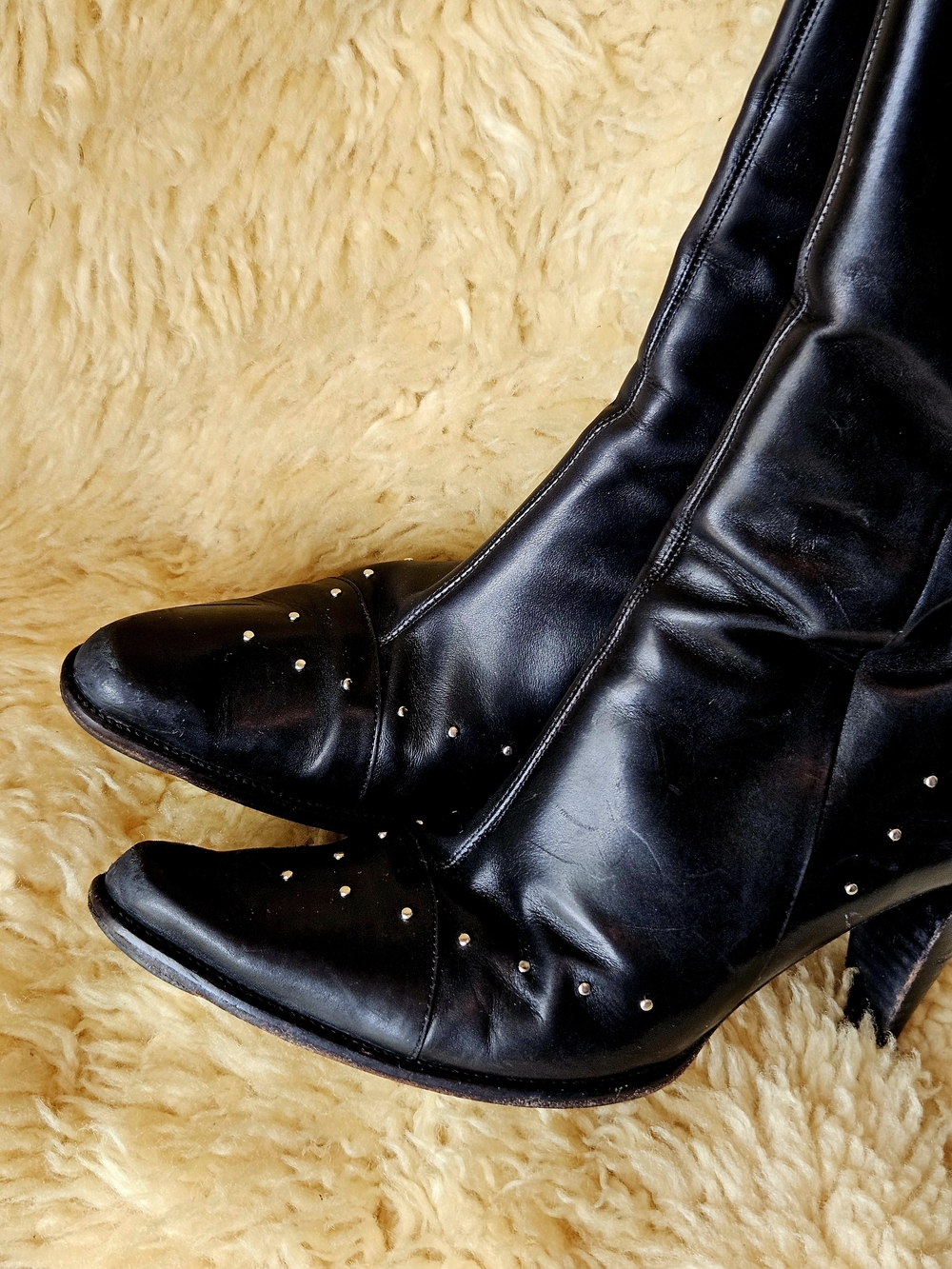 Donald J. Pliner Black Leather Studded Heeled Boots with Red Lining 6.5-7 - Picture 4 of 10